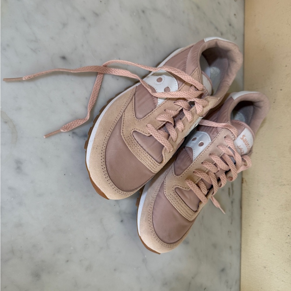 NEW Saucony Women's Blush Pink Sneakers